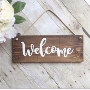 My closet is💯honest! I see a defect, I post it!